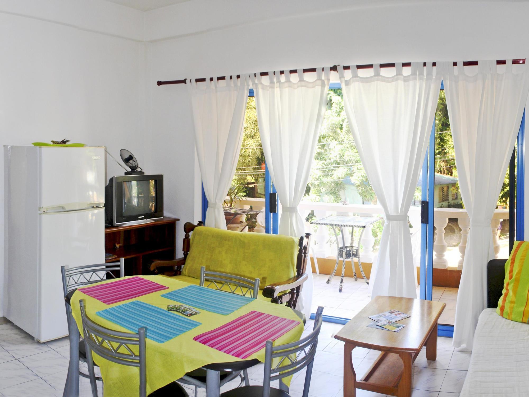 Vicky'S Holiday Apartment Beau Vallon  Eksteriør bilde